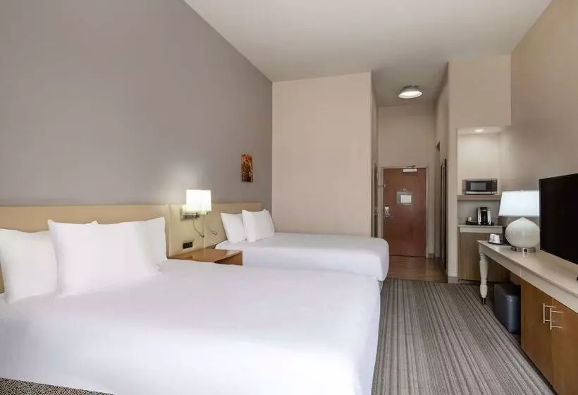 בית מלון כפרי Hilton Garden Inn Bakersfield