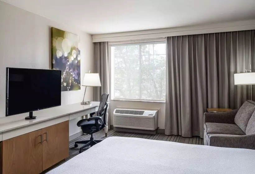 בית מלון כפרי Hilton Garden Inn Bakersfield