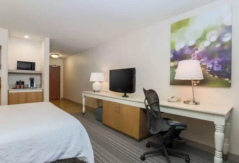 בית מלון כפרי Hilton Garden Inn Bakersfield