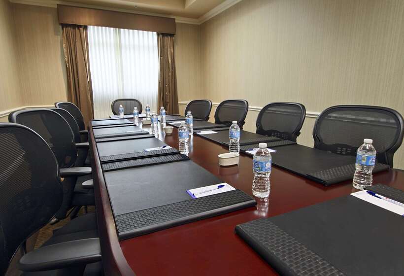 בית מלון כפרי Hilton Garden Inn Fort Lauderdale Airport Cruise Port