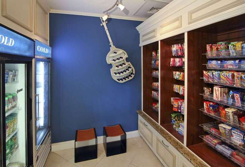 בית מלון כפרי Hilton Garden Inn Fort Lauderdale Airport Cruise Port