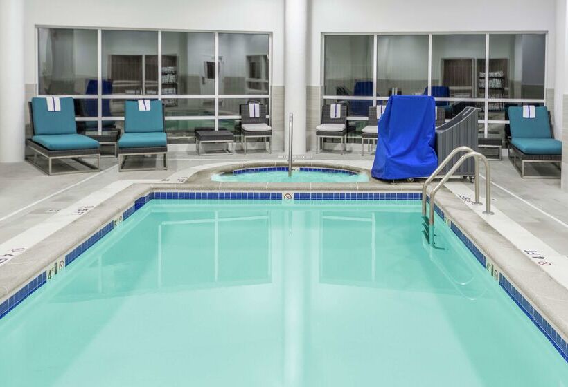 호텔 Hilton Garden Inn Independence