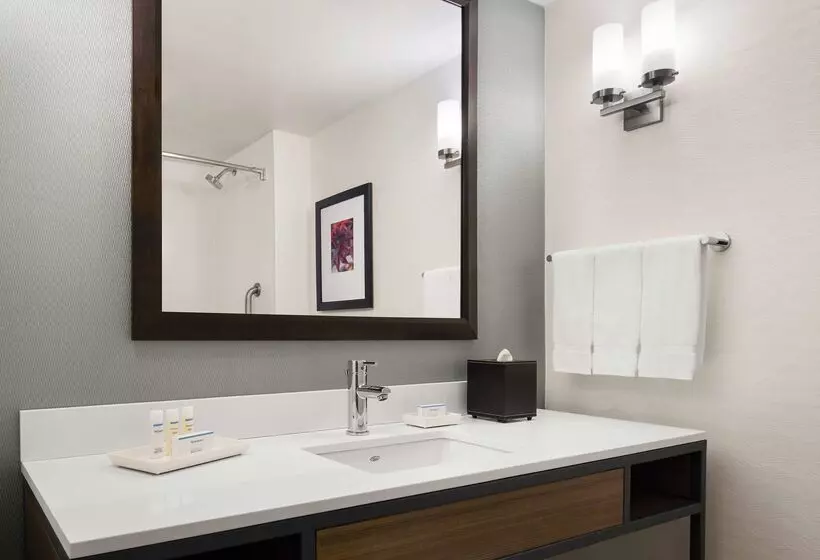 هتل Hilton Garden Inn Providence Airport/warwick