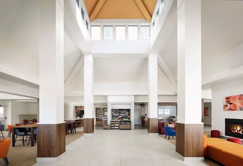 هتل Hilton Garden Inn Providence Airport/warwick