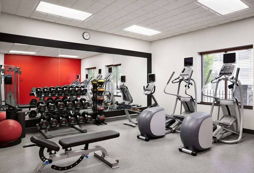 בית מלון כפרי Hilton Garden Inn Providence Airport/warwick