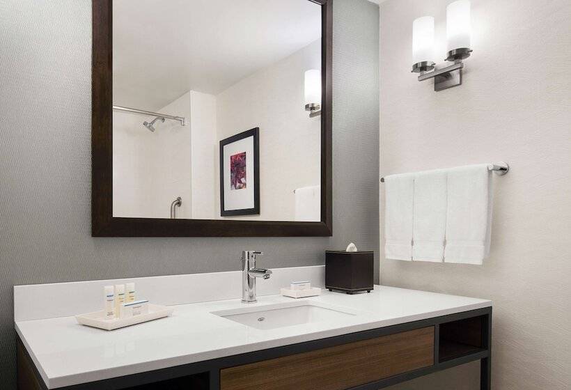 בית מלון כפרי Hilton Garden Inn Providence Airport/warwick