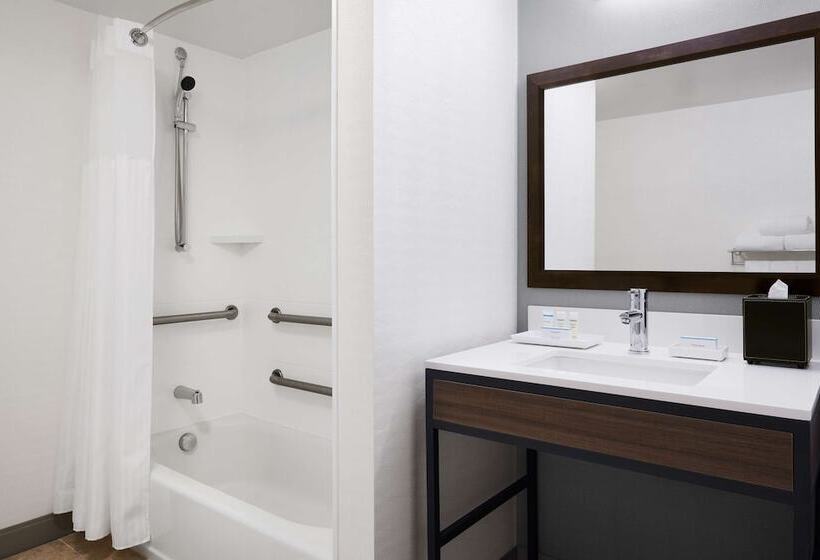 בית מלון כפרי Hilton Garden Inn Providence Airport/warwick