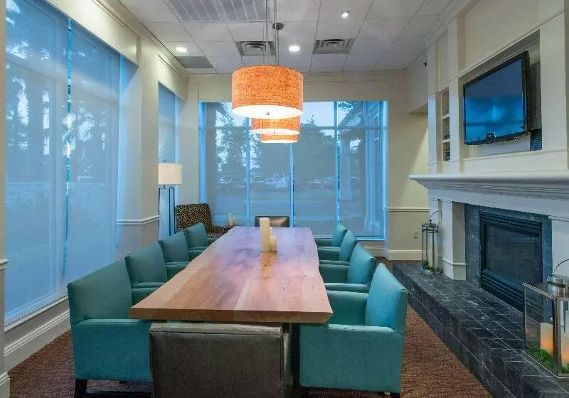 בית מלון כפרי Hilton Garden Inn Tallahassee Central