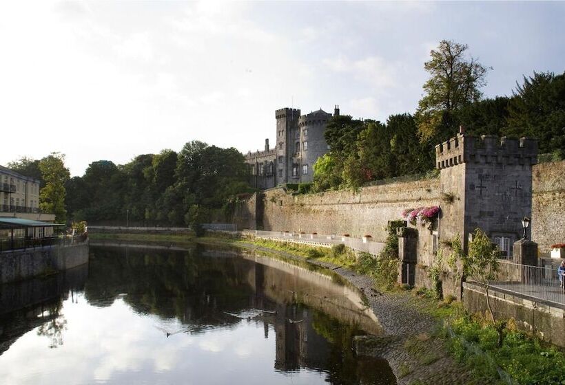 Отель Kilkenny Inn
