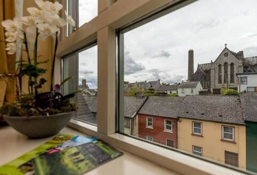 Отель Kilkenny Inn