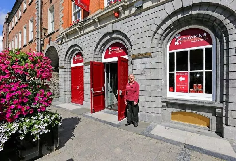 Отель Kilkenny Inn