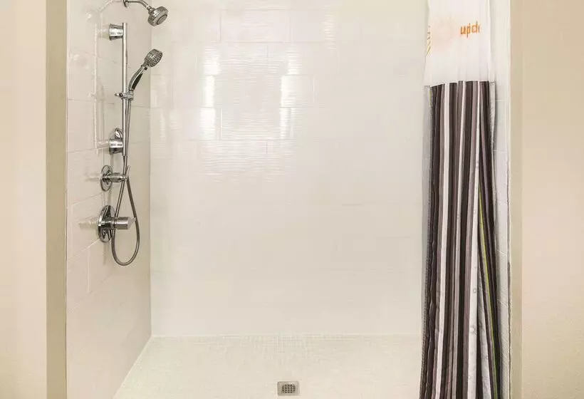 Отель La Quinta By Wyndham Milledgeville