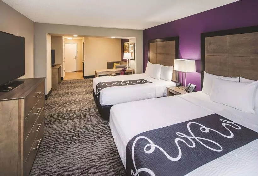 Отель La Quinta By Wyndham Milledgeville