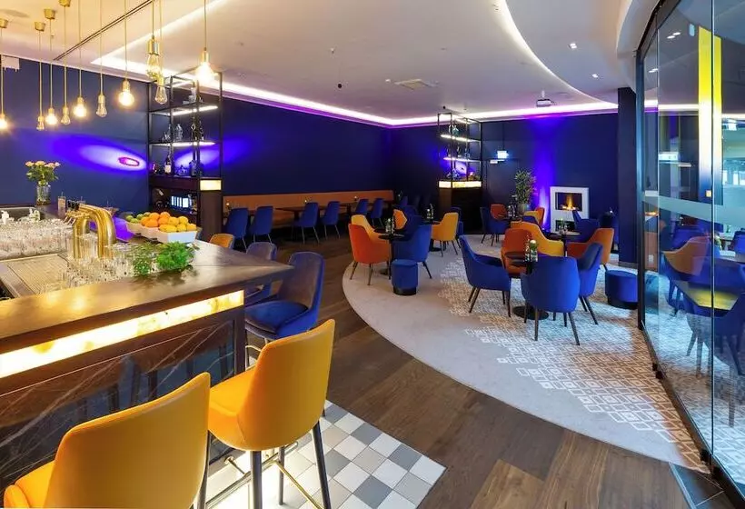 هتل MOA Berlin