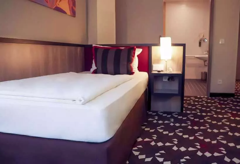 هتل MOA Berlin