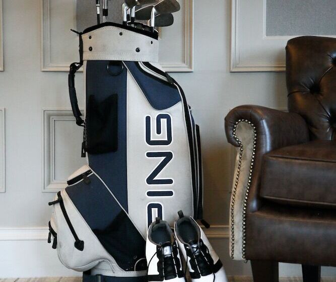 فندق Mulroy Woods