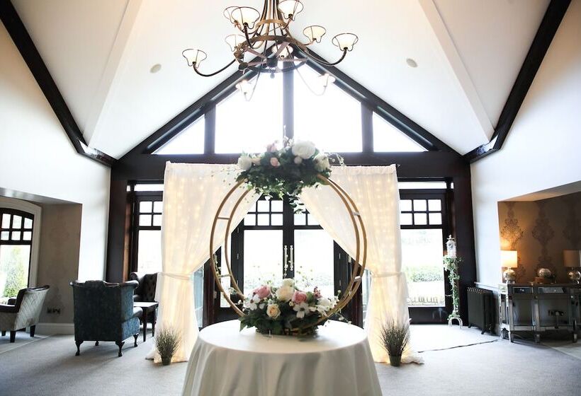 فندق Mulroy Woods