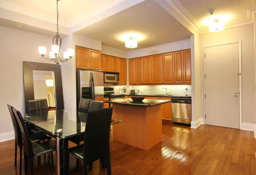 هتل Pelican Executive Suites