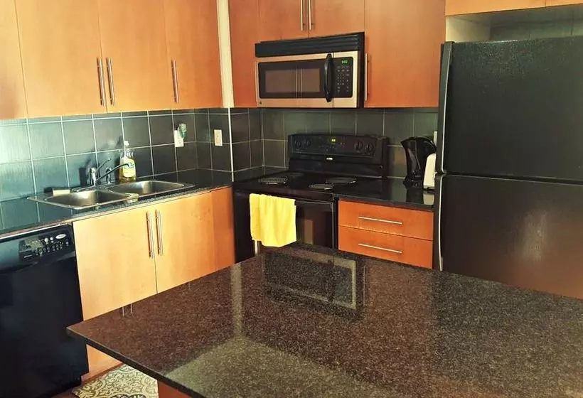 هتل Pelican Executive Suites