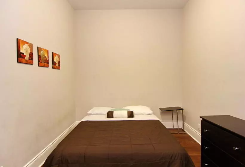 هتل Pelican Executive Suites