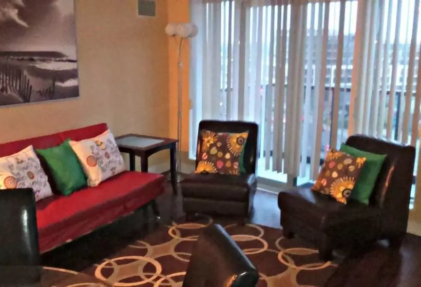 هتل Pelican Executive Suites