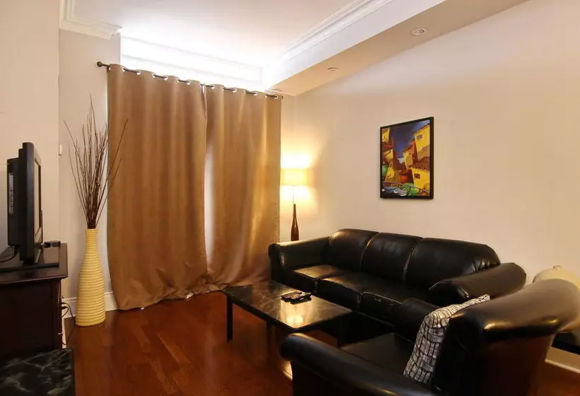 هتل Pelican Executive Suites