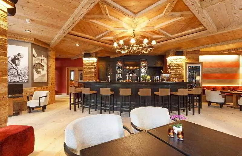 ホテル Piz Buin Klosters