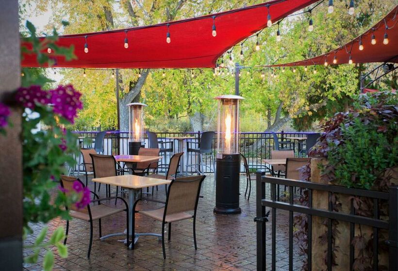 Riverside Hotel, Bw Premier Collection