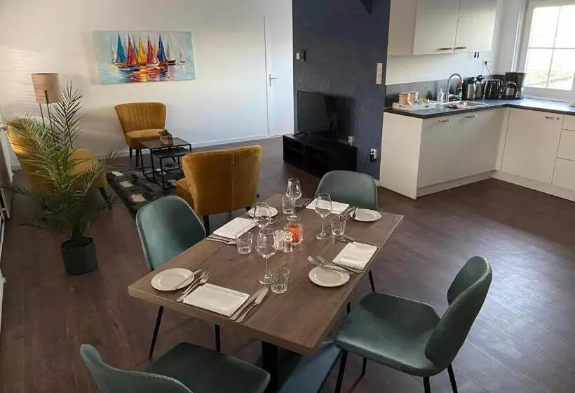 Hotelli Appartement Aqua