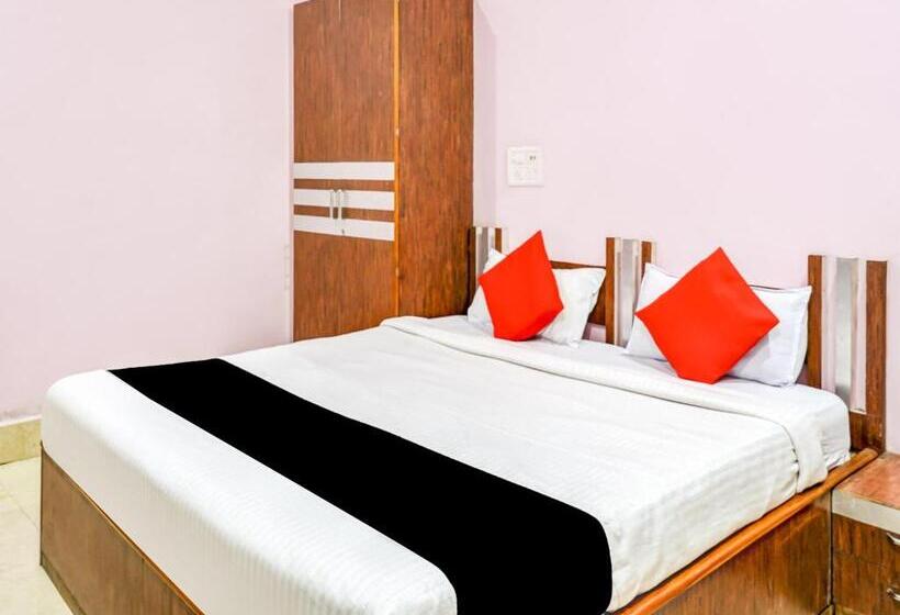 בית מלון כפרי Capital O 79766  Star International