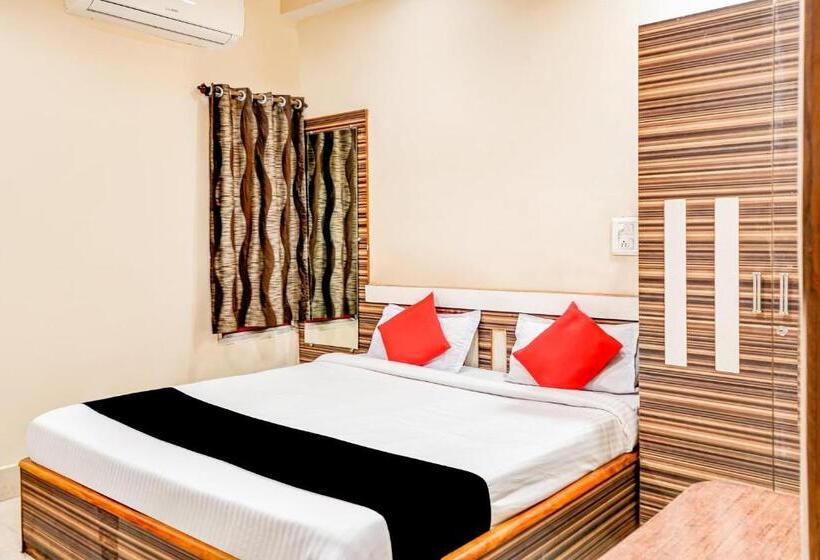 בית מלון כפרי Capital O 79766  Star International