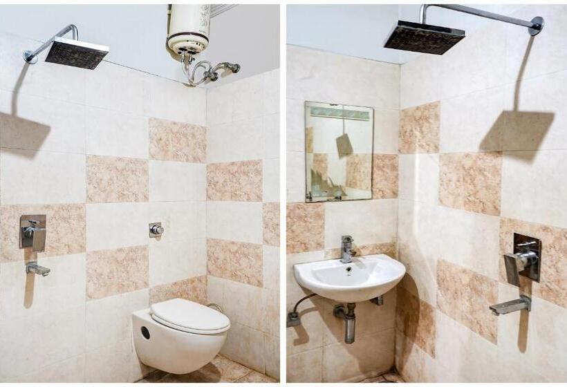 בית מלון כפרי Capital O 79766  Star International