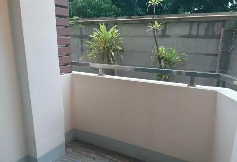 Hotelli Chawalee Place