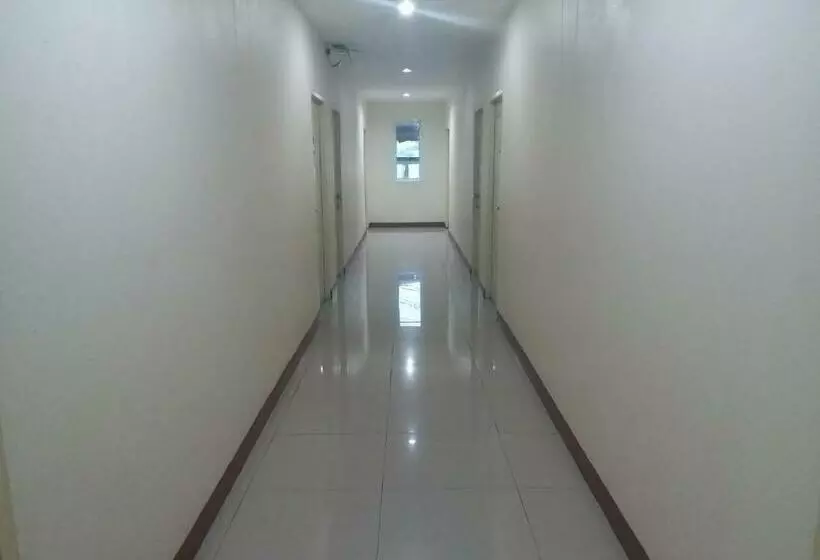 Hotelli Chawalee Place