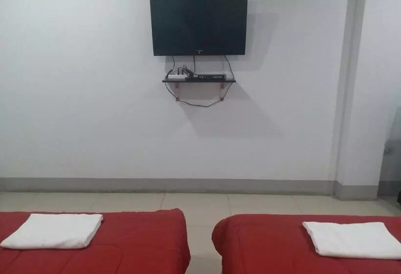 Hotelli Chawalee Place