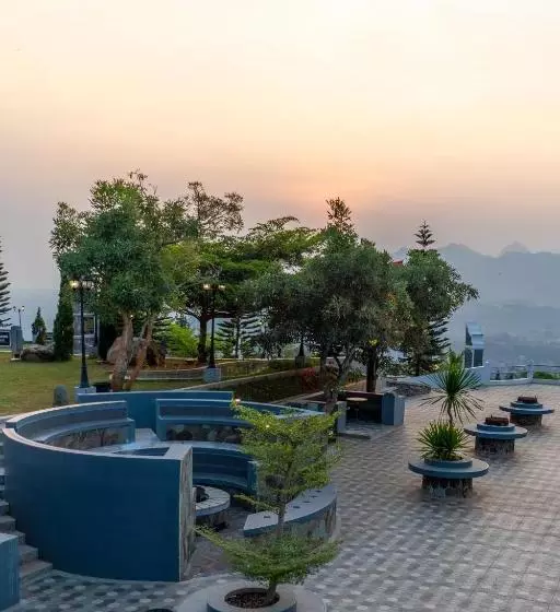 Hotel Hidden Valley Hills