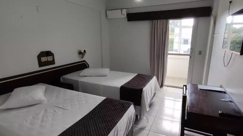 Hotelli Lf By Feliciano