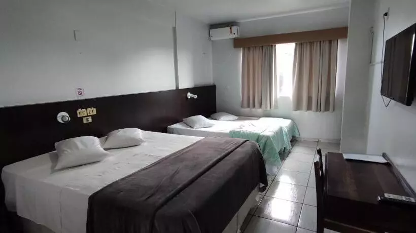 Hotelli Lf By Feliciano