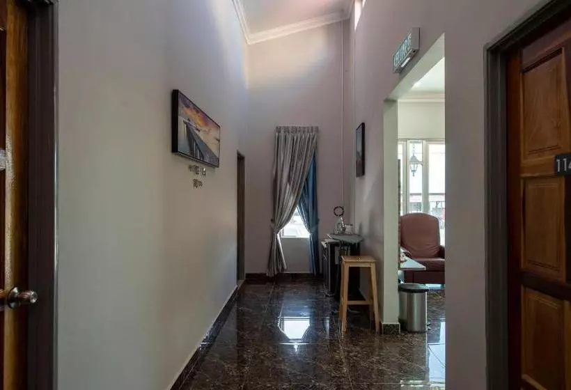 Hotelli Oyo 90234 Sungai Rengit City Resort 2