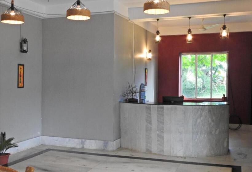 בית מלון כפרי Lake Side Resort Neermahal