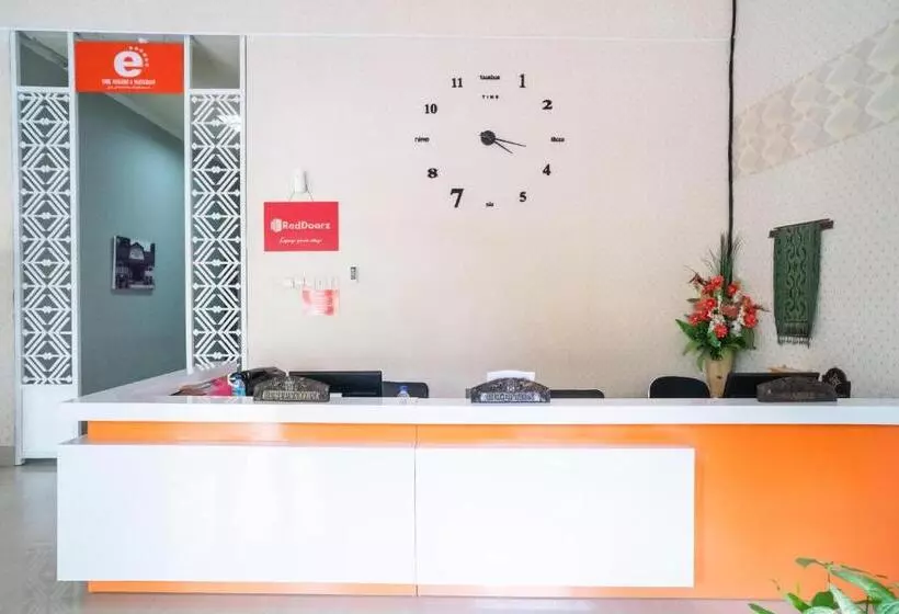 Hotelli Reddoorz @ Jalan Pendidikan Mataram
