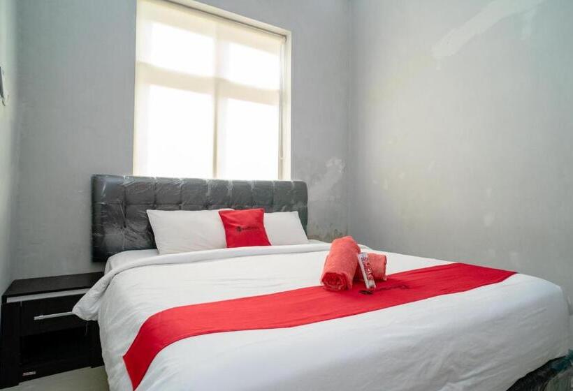 Отель Reddoorz @ Jalan Pendidikan Mataram