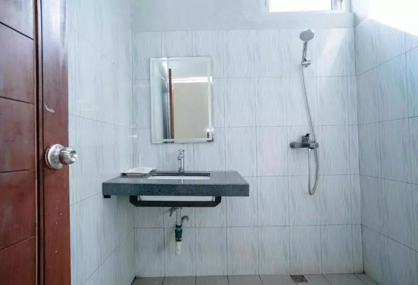 Hotelli Reddoorz @ Jalan Pendidikan Mataram