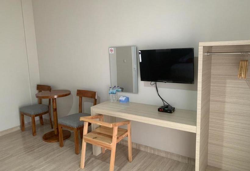 בית מלון כפרי Reddoorz Near Alun Alun Purbalingga