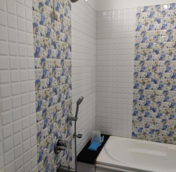 Hotel Subasree Cottage