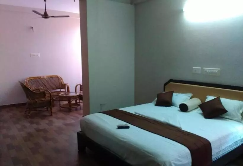 Hotelli Subasree Cottage