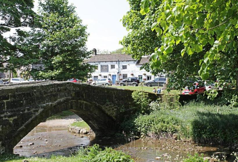 בית מלון כפרי The Fountaine Inn