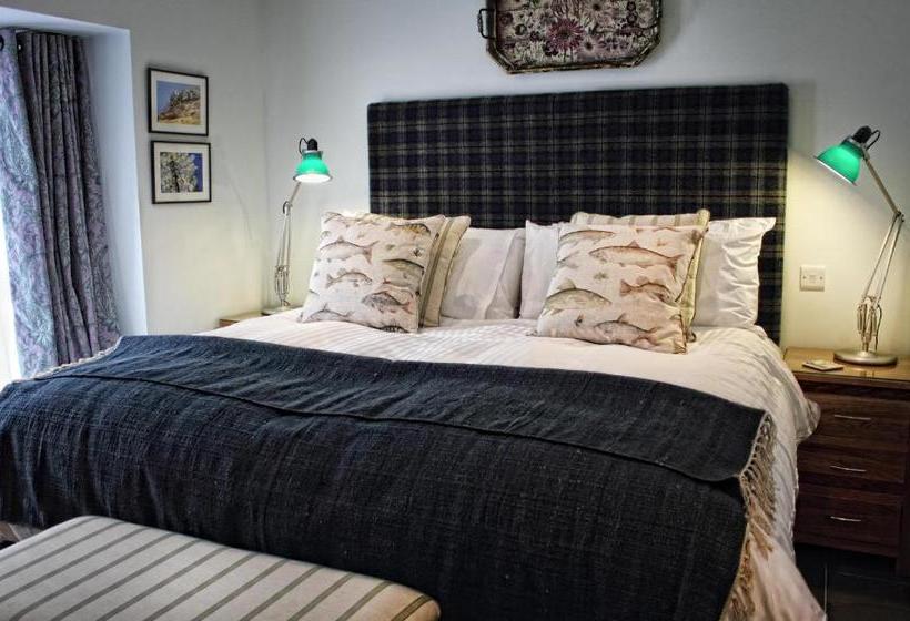 בית מלון כפרי The Fountaine Inn