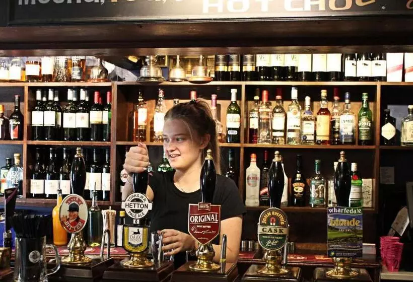 Hotelli The Fountaine Inn