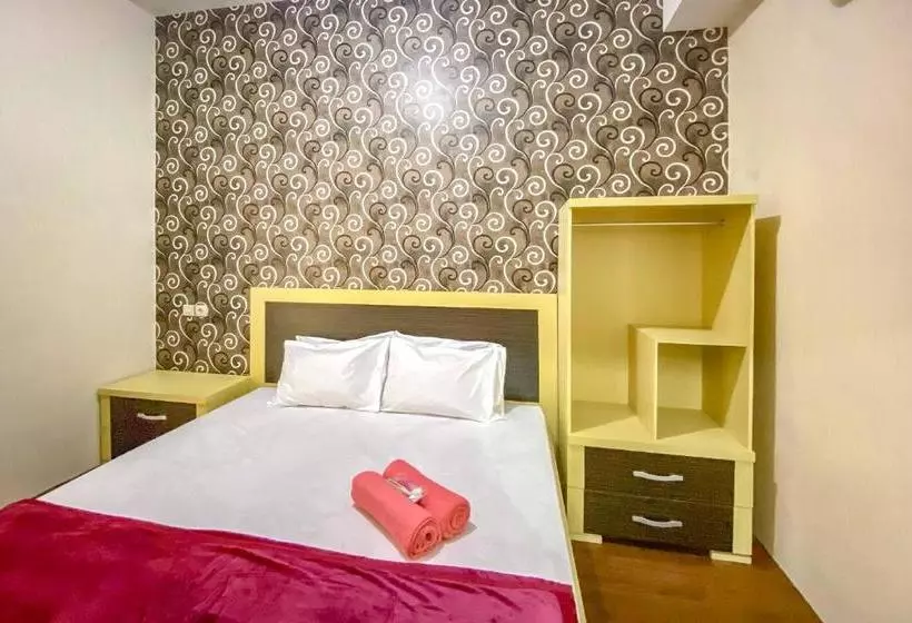 Hotelli Tini S Guest House Malang Mitra Reddoorz